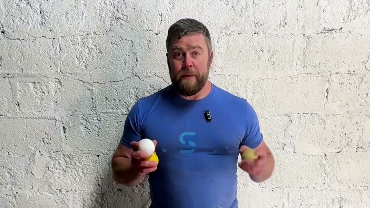 Playing with heights - Juggling