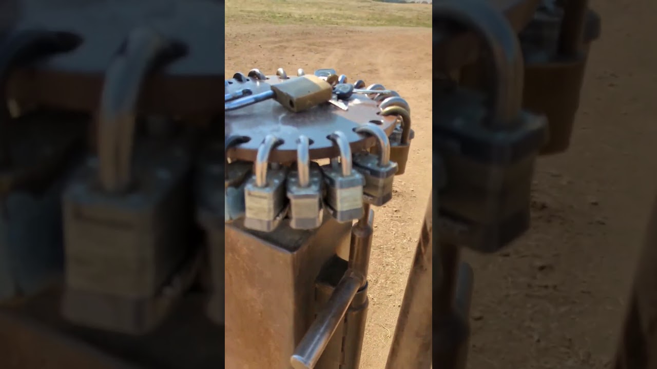 1000 IQ Ranch Gate Lock            #ranch #hunting #genius #yellowstone #huntingseason #howto