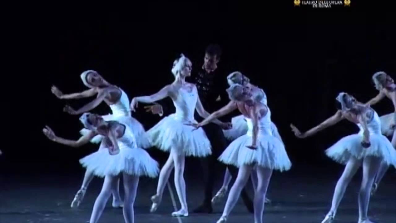 Swan Lake Petipa Ivanov Olga Esina Vito Mazzeo Teatro dell'Opera di Roma