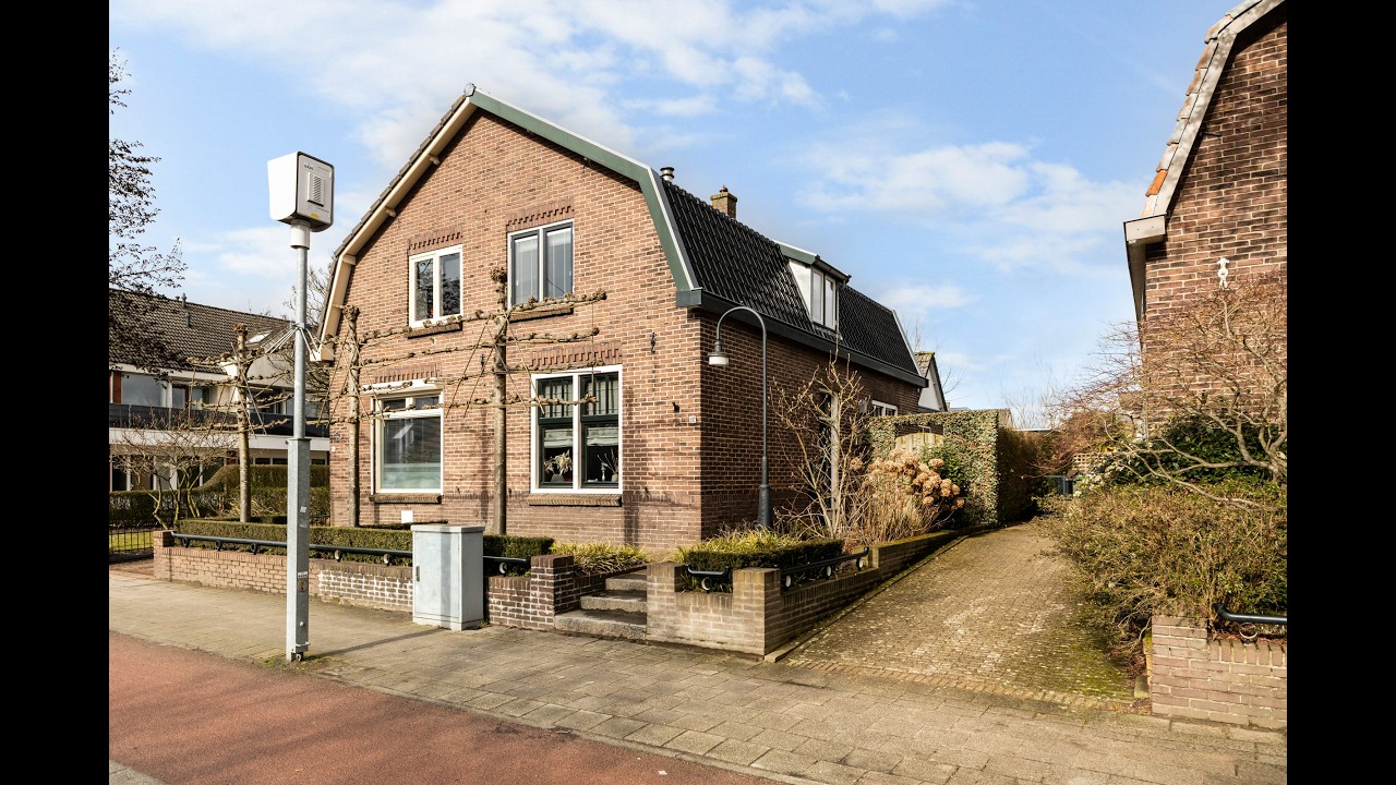 Henk Bos Makelaardij - Instapklaar, royale garage en parkeren op eigen terrein! Molenstraat 192 Ede
