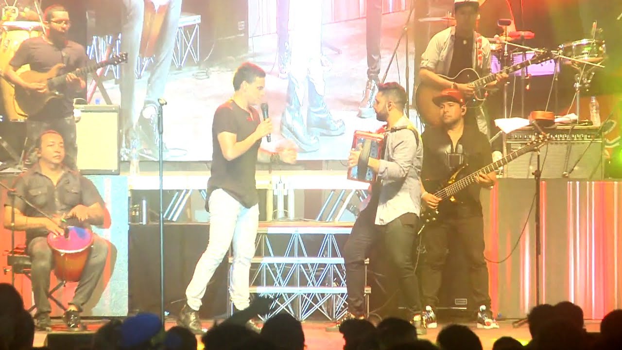 Despierto (En Vivo) - Silvestre Dangond & Lucas Dangond (Chinú, 2016) [[FULL HD]]