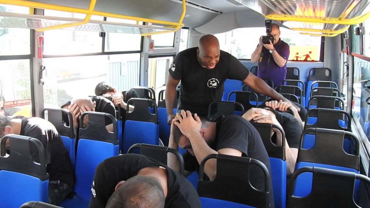 Operazione Antiterrorismo a bordo di un bus