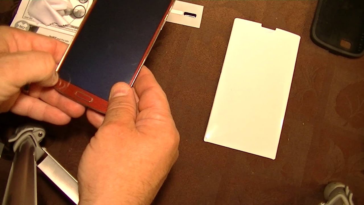 Installing iloome ScreenMate Screen Protector on Samsung Galaxy S4 & LiViTech Defender Case