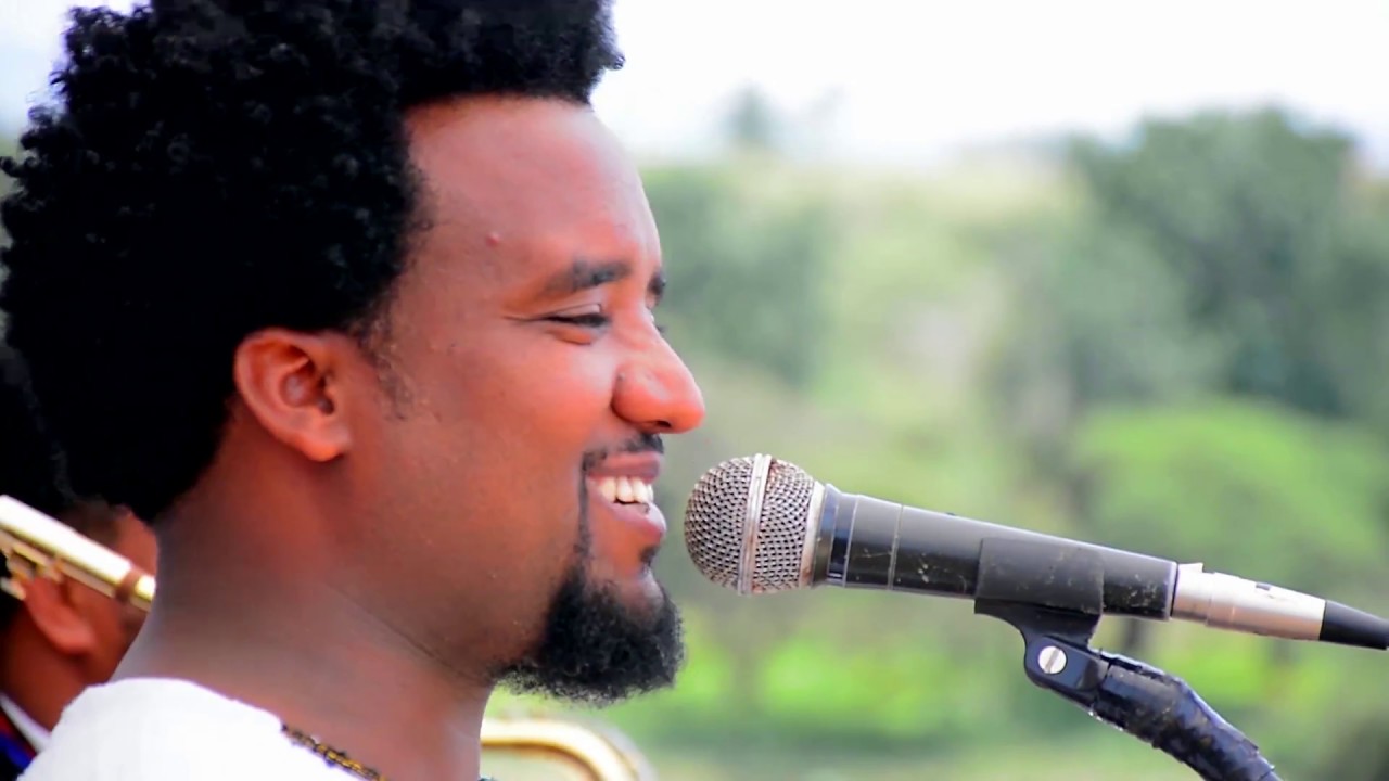 Neguse Abadi /ዘማይ/- (Live Performance) zemay /ዘማይ/ - Ethiopian Music Video