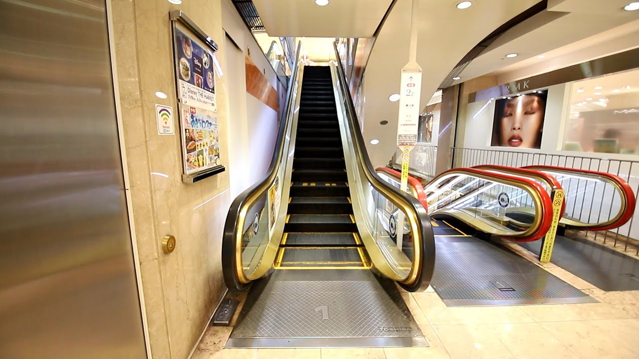 【東芝製】鶴屋百貨店　昇りエスカレーター