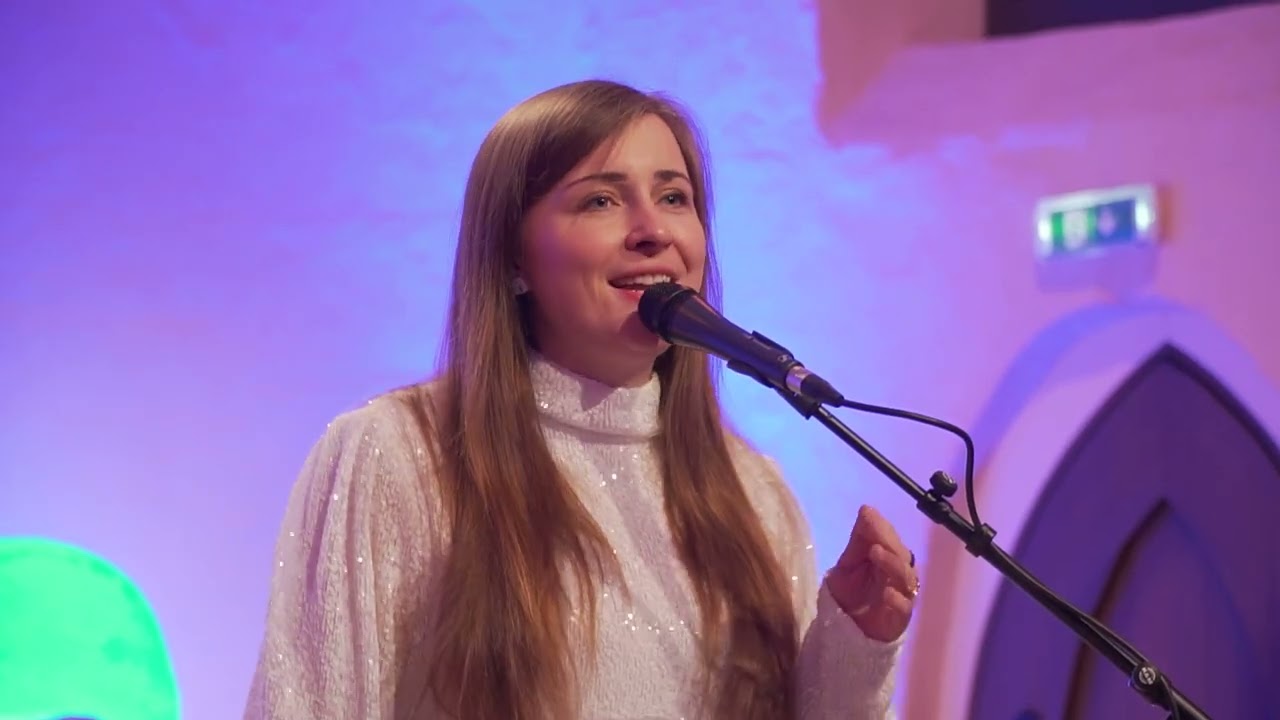 Džiaukis pasauli + Jo džiaugsmas - Gabrielė Gvazdikaitė ir grupė (BETLIEJAUS NAKTIS)