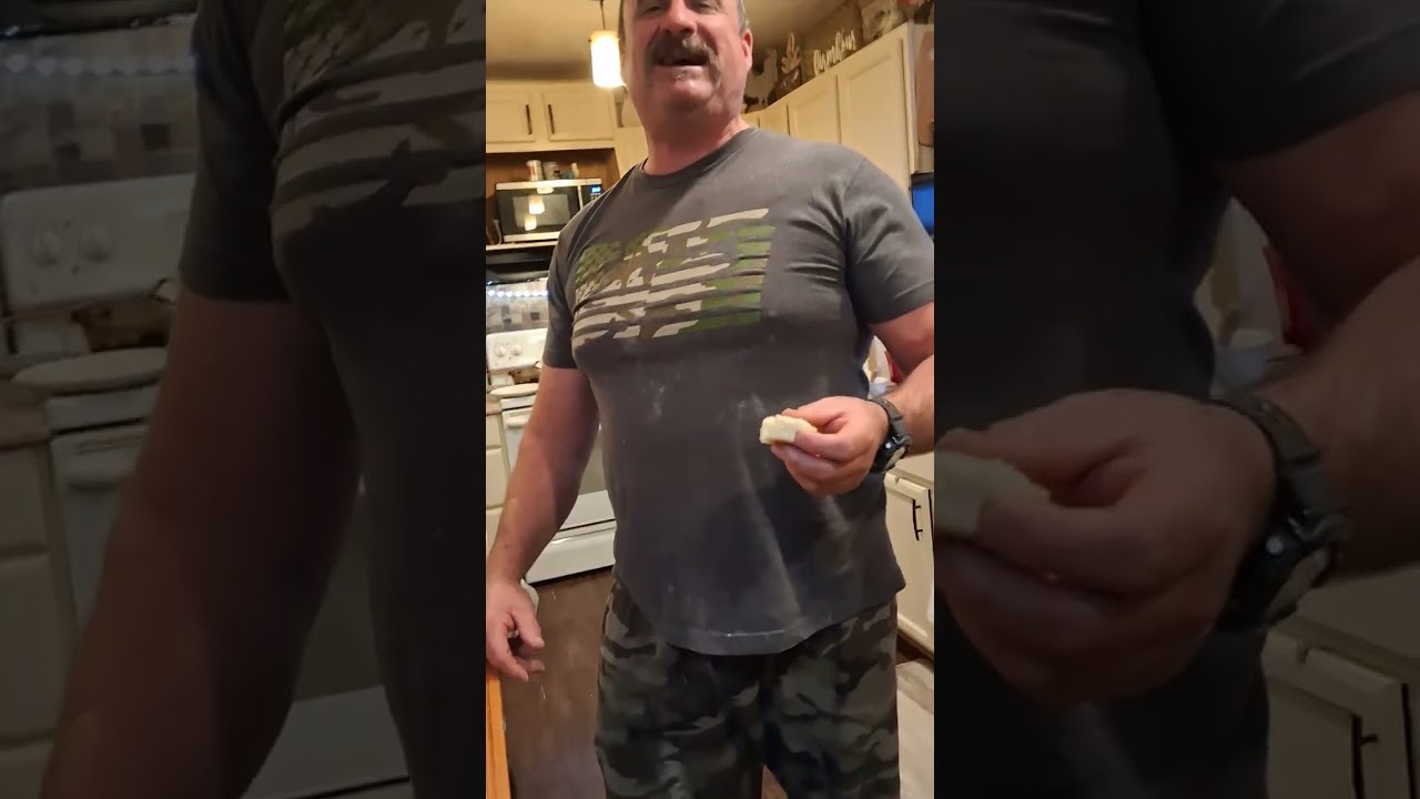 #breadisdone #daddymadebread #homemadebread #deliciousfood #yum 