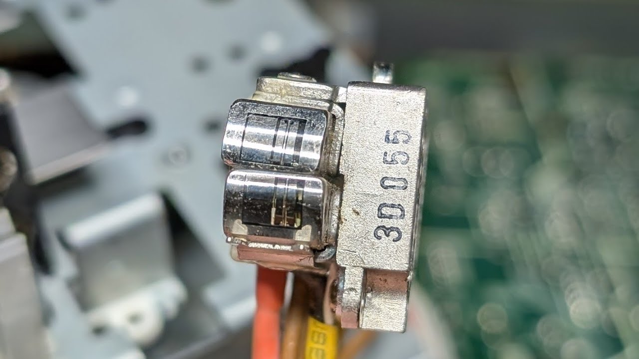 Настройка азимута записи на Sony TC-K555: легче сказать, чем сделать!