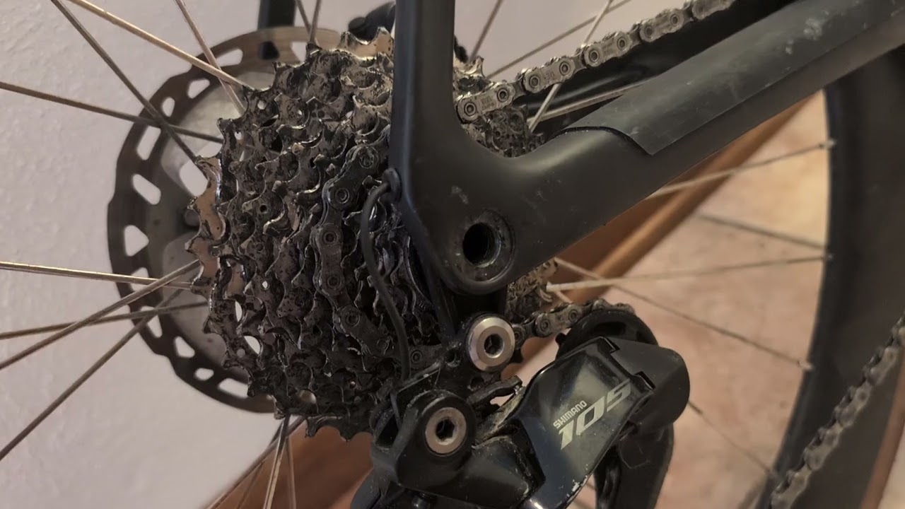 Canyon Endurace CF with stripped thru axle threads