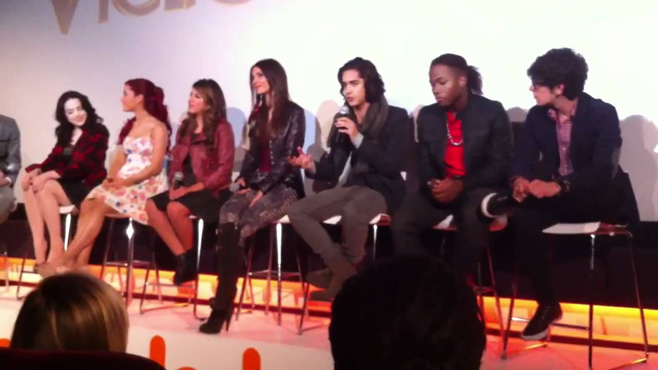 Victorious Cast London Screening 2011 part 3
