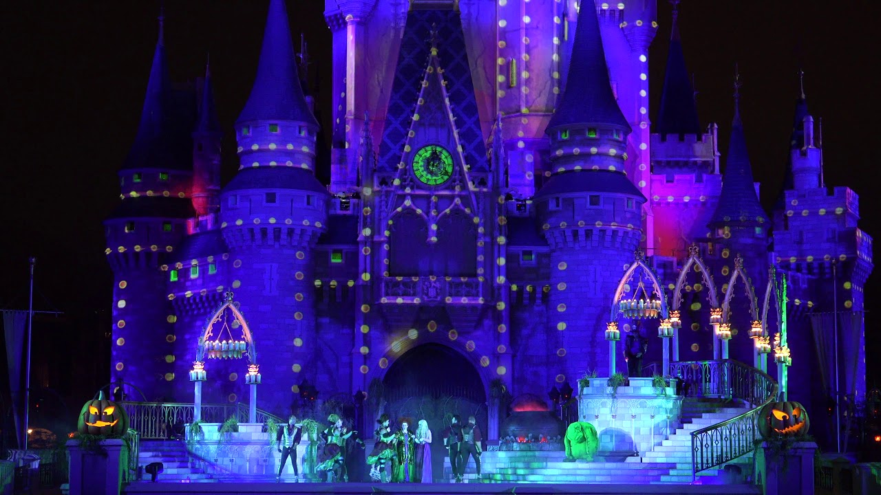 Hocus Pocus Villain Spelltacular 2017 - Not So Scary Halloween Party