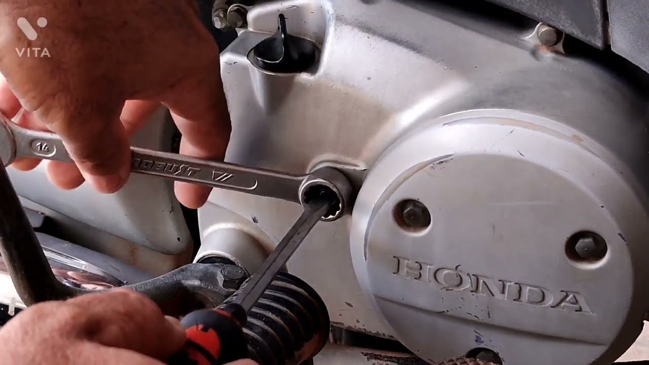 Biz com o pedal de partida deslizando. Veja a dica.
