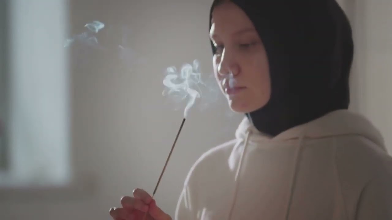How to Perform a Protection Mirror Hoodoo Ritual