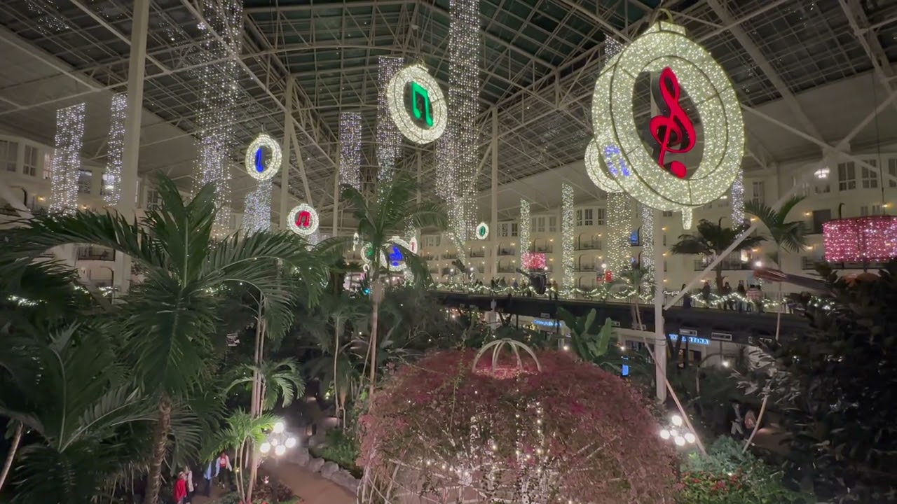 Walking around Gaylord Opryland Resort | Nashville, Tennessee 🇺🇸