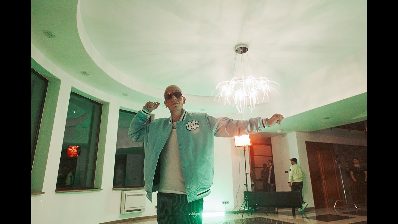 ASTEROIDY ft Rollsout, Wugabo (OFFICIAL VIDEO)
