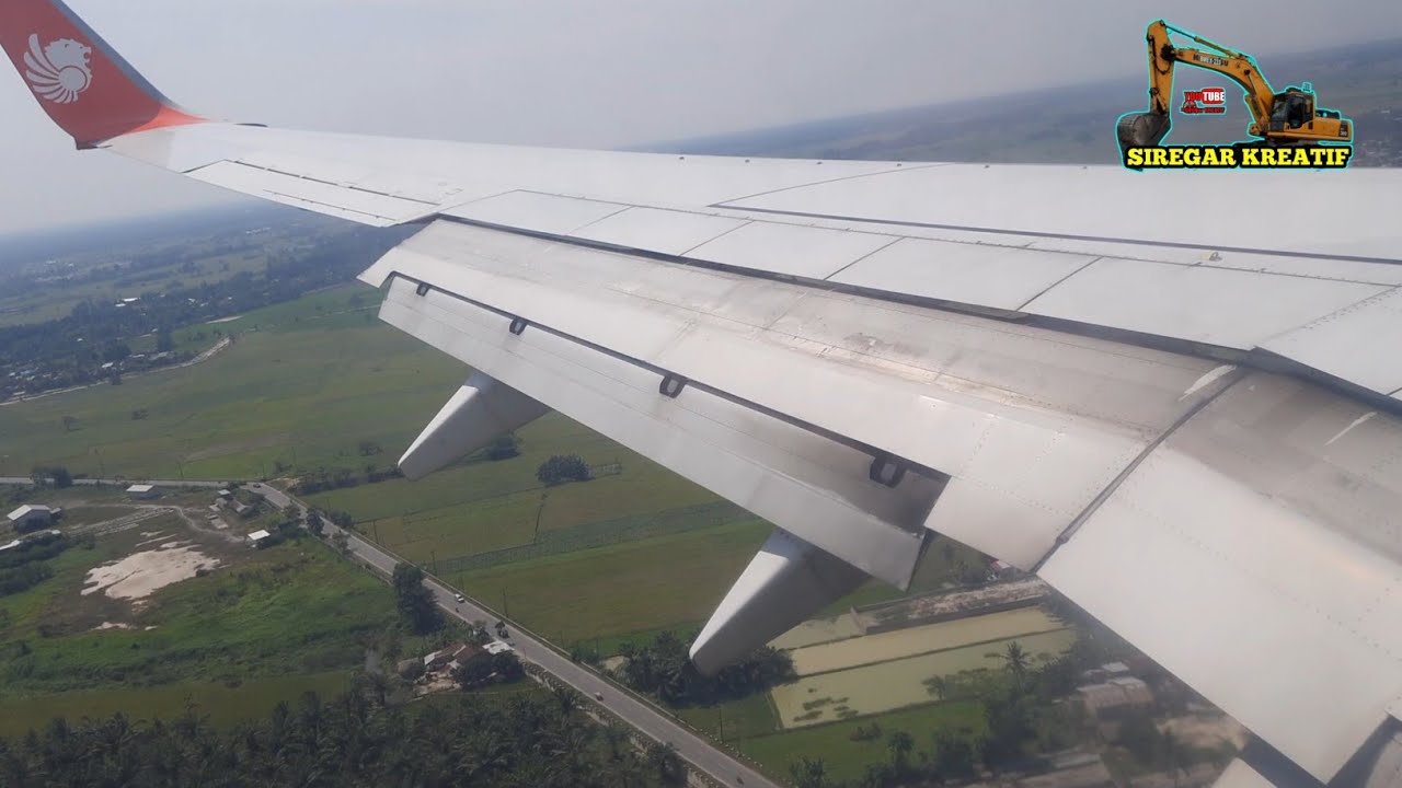 Pemandangan dari Pesawat Lion Air Mendarat Di Bandara Kualanamu Medan