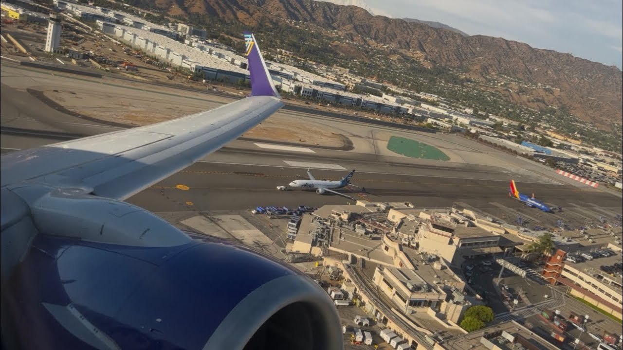 Avelo Boeing 737-700 Takeoff Hollywood Burbank Airport (KBUR)