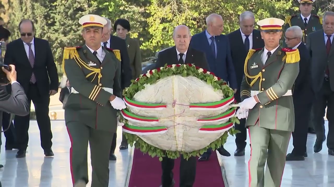 Tebboune se recueille &agrave; la m&eacute;moire des martyrs de la R&eacute;volution