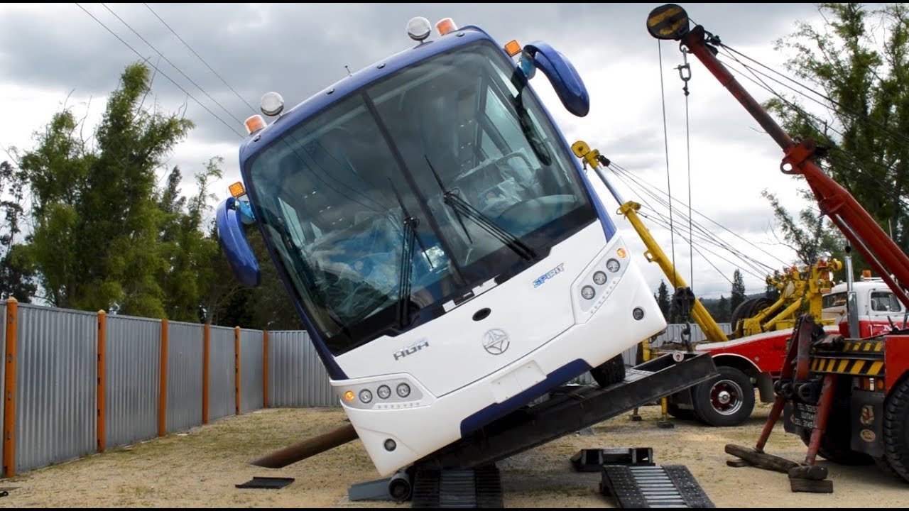 Autobuses AGA | Ensayo de estabilidad Lateral Autobuses AGA de Colombia S.A.S