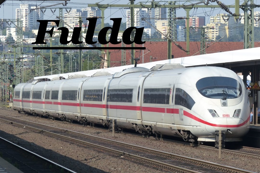 Züge im Bahnhof Fulda mit ICEs, ÖBB 1142, BR 110 uvm. - Trainspotting