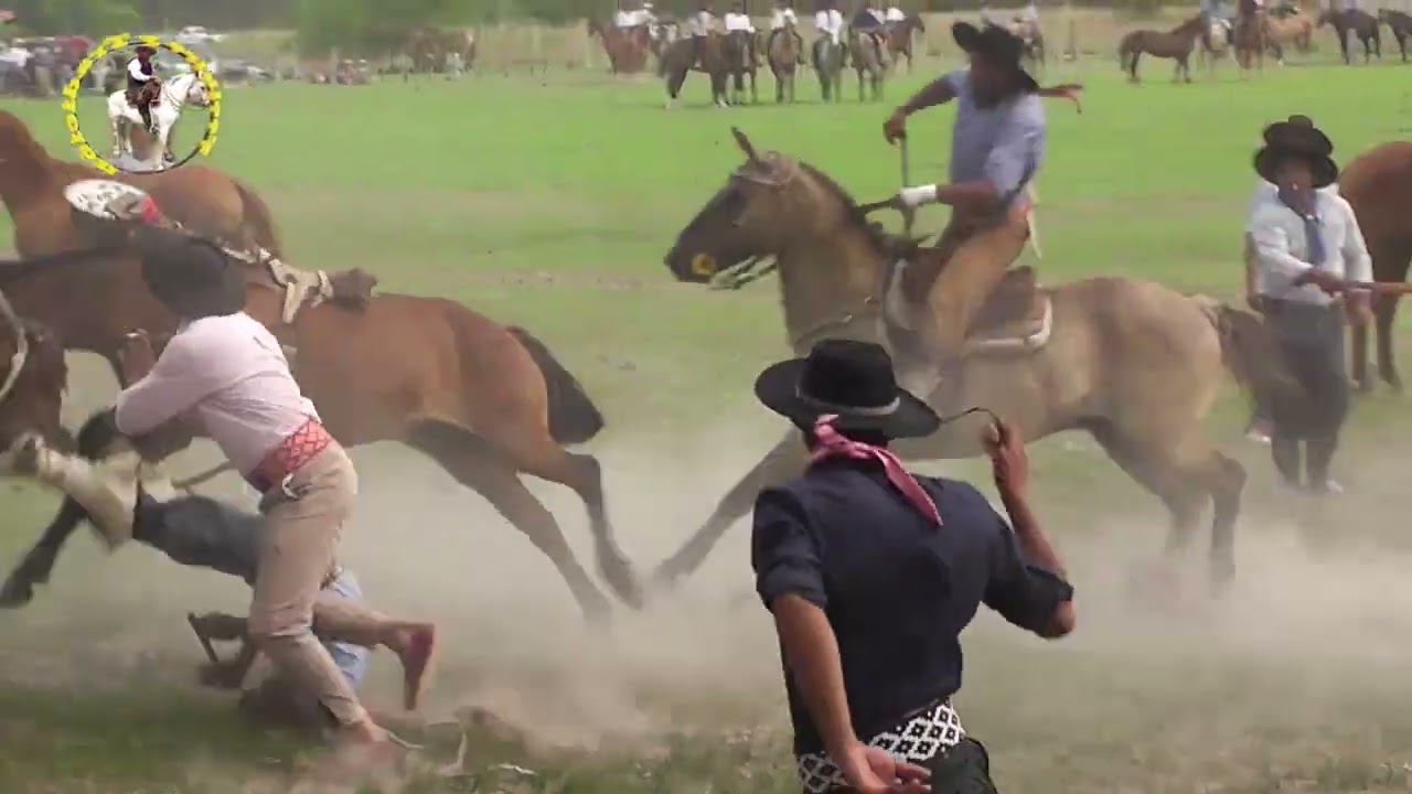 Espectaculares Caidas jineteada Esquina Ctes  #caballos #jinete #charreada #jaripeo #rodeo#Cowboy