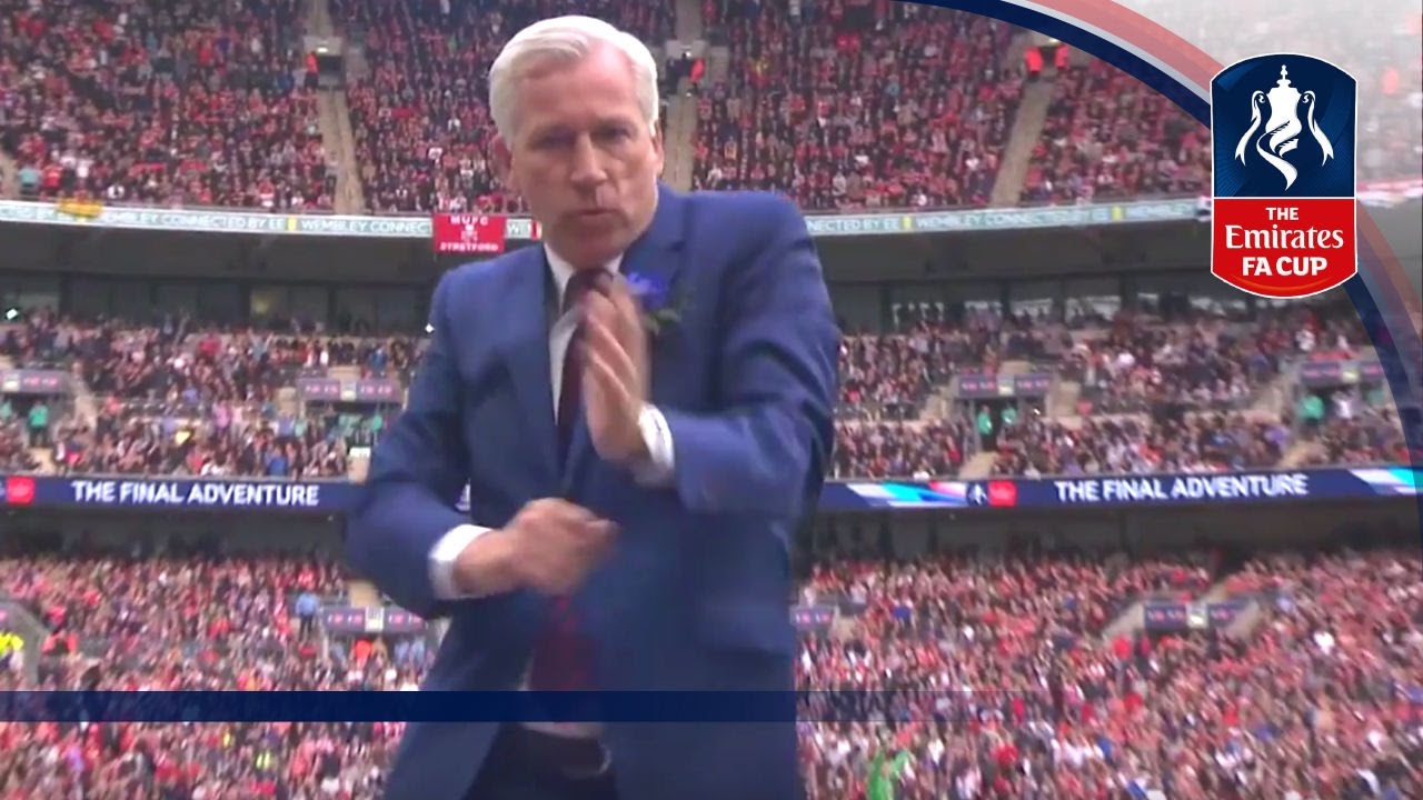 Alan Pardew's dancing celebration v Manchester United | FATV Advent Calendar 2016 - Day 12