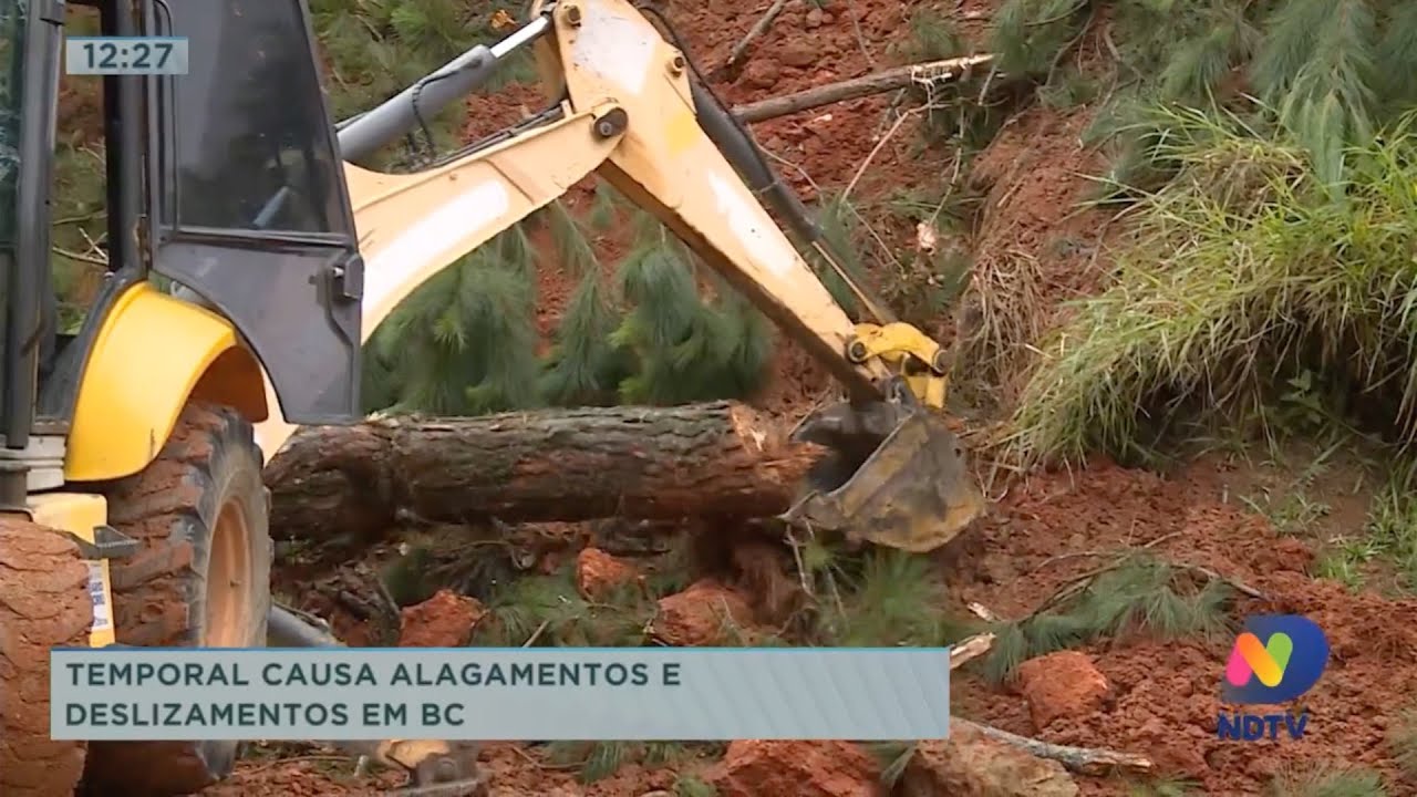 Temporal causa alagamentos e deslizamentos em Balneário Camboriú