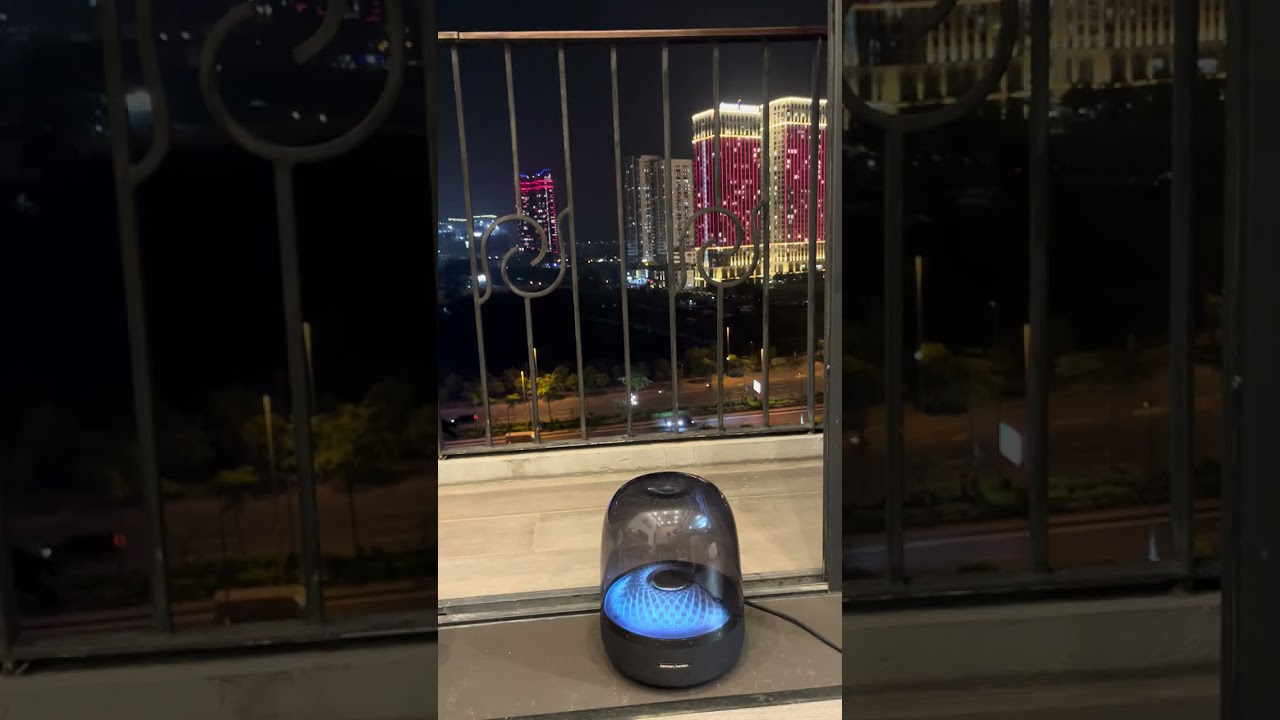 Harman Kardon Onyx Studio 9 & Aura Studio 4