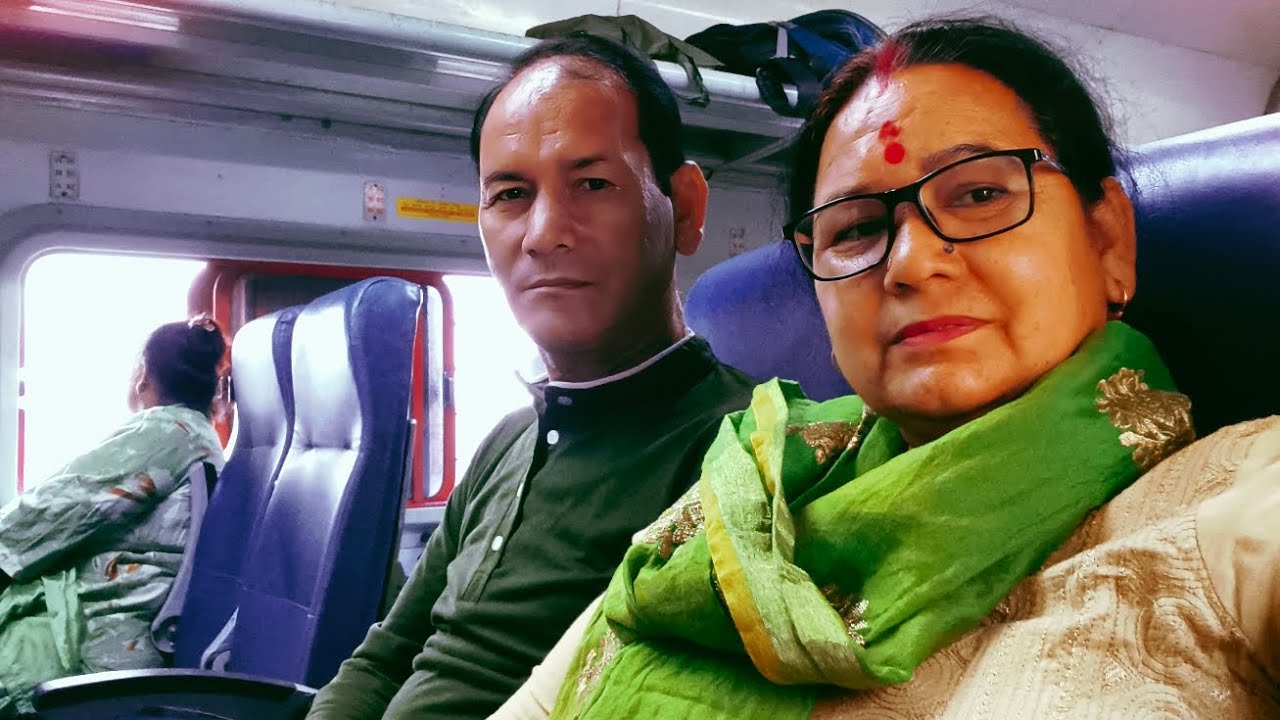 Hum pahunche ek chote se function mein....♥️🌹🧿 #dailyvlog #kusumlatarawat 