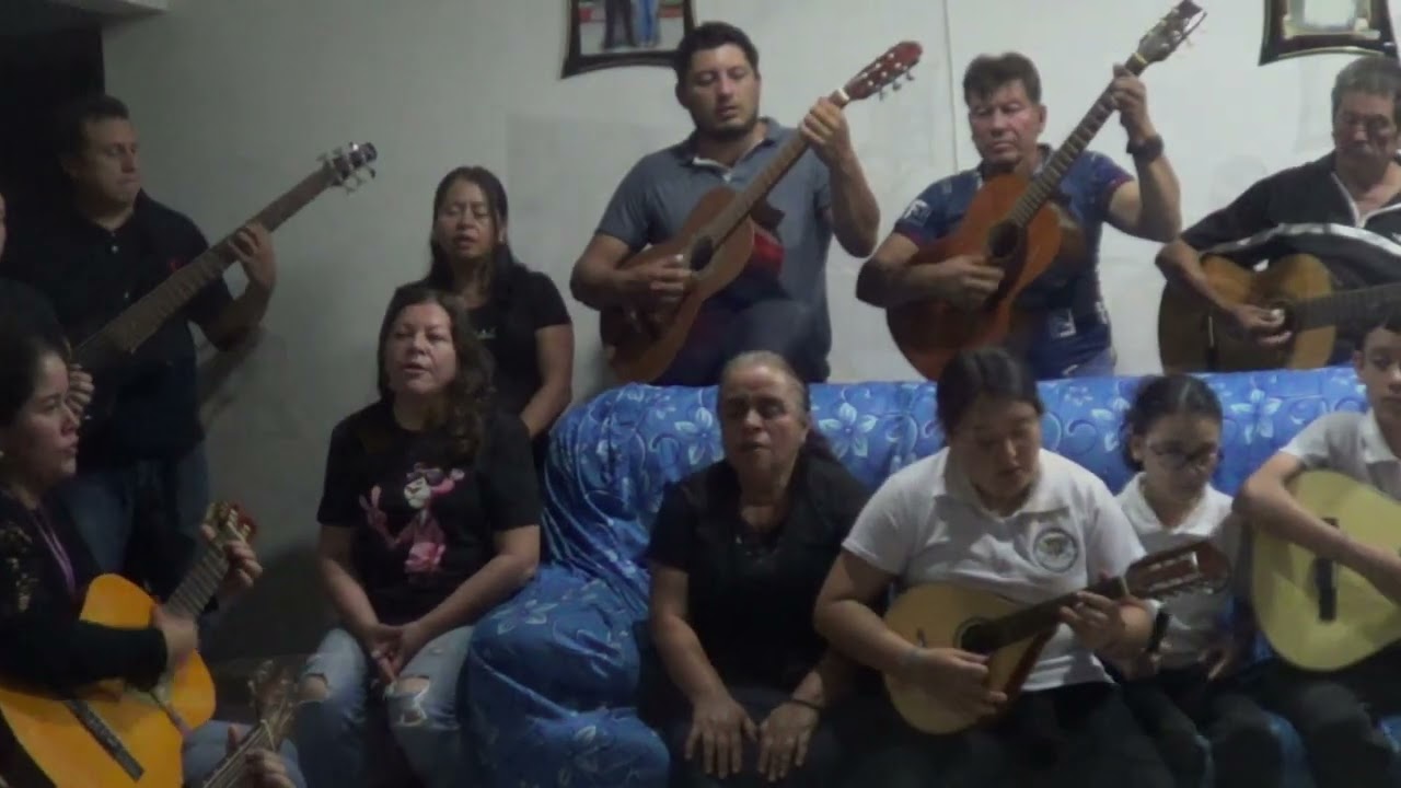 AVE MARÍA