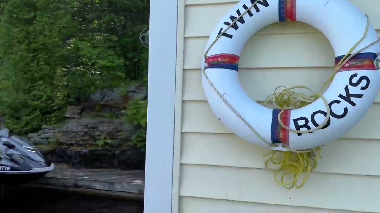 Lake Muskoka Cottage for Sale - 1044 Lawland Heights Road Gravenhurst