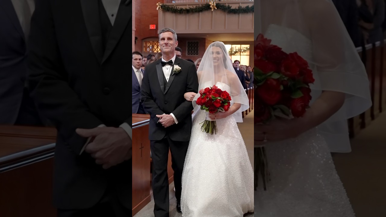 Special moment when groom sees his bride for the first time💕 #louisianaweddingvideographer #wedding