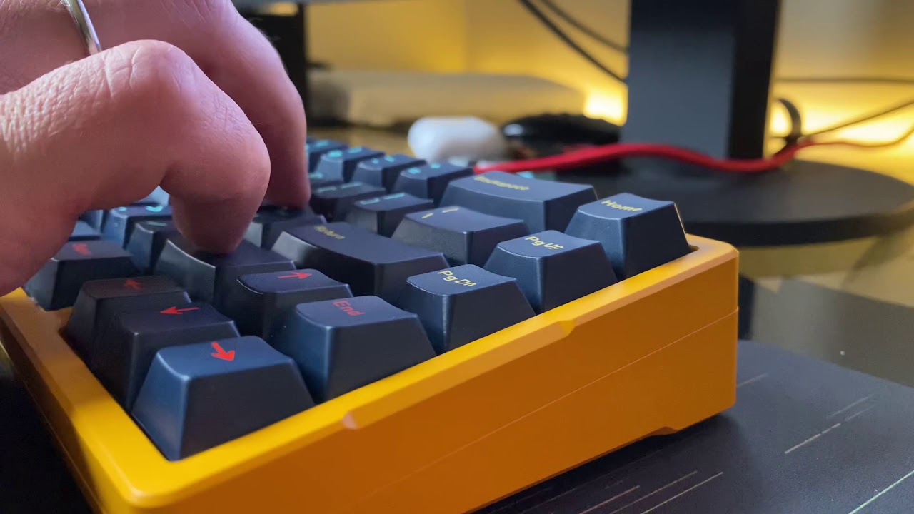 Think6.5 (aluminium) - Tealios V2 (lubed) + 1 Holy Panda