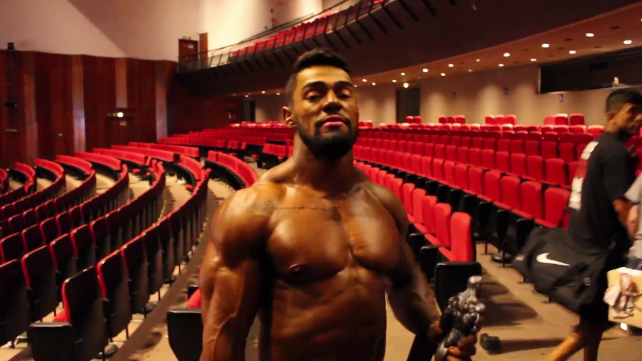 BACKSTAGE E PALCO COBERTURA COMPLETA BODYBUILDER SÊNIOR ACIMA DE 100KG
