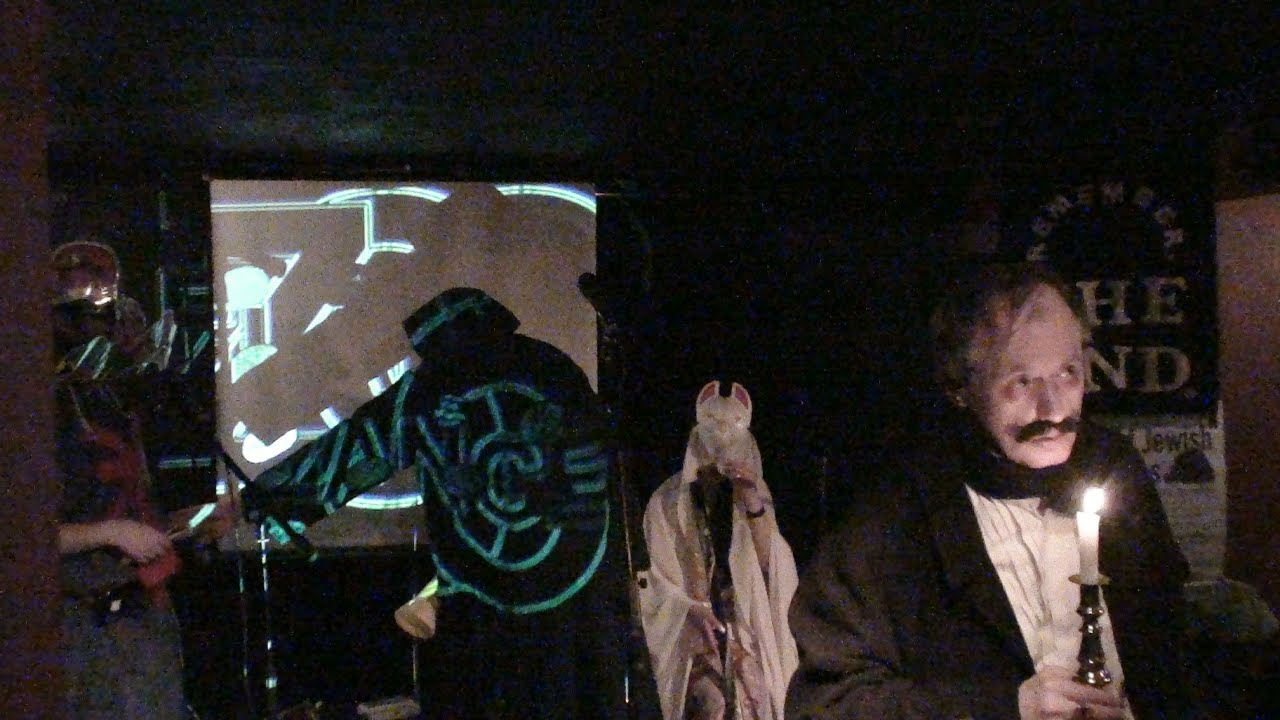 Flange Zoo - Poe show intro and I'm attracted to the girls who are nearly dead