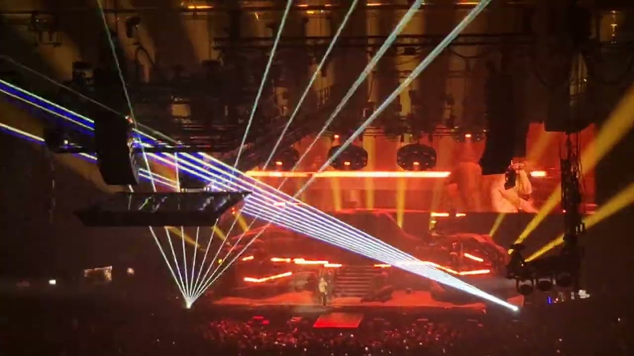 KONTRA K - UBERARENA BERLIN 24.11.25 - GEBOREN UM ZU LEBEN 