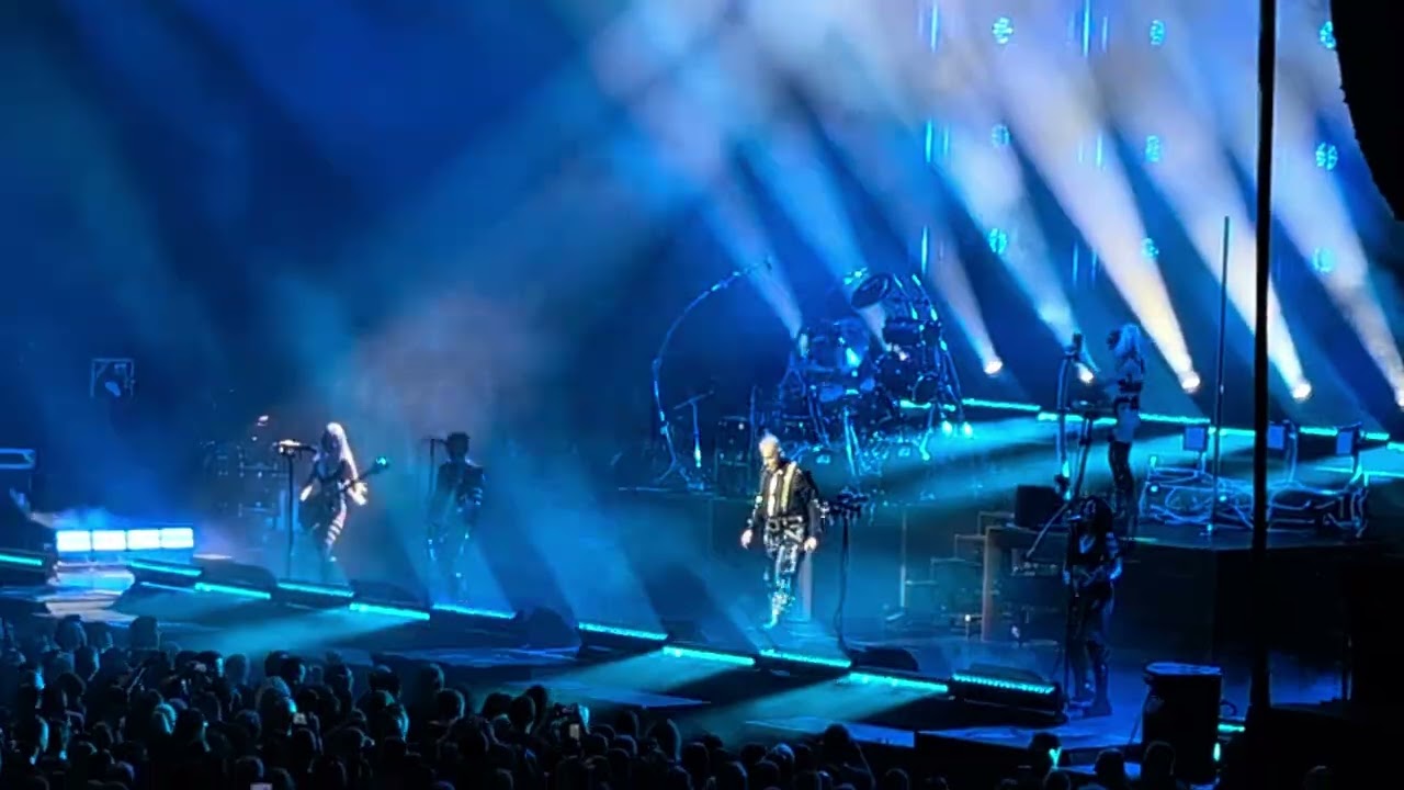 Till Lindemann "Medley Fish On, Übers Meer, Knebel" live in Leipzig 29.10.2025