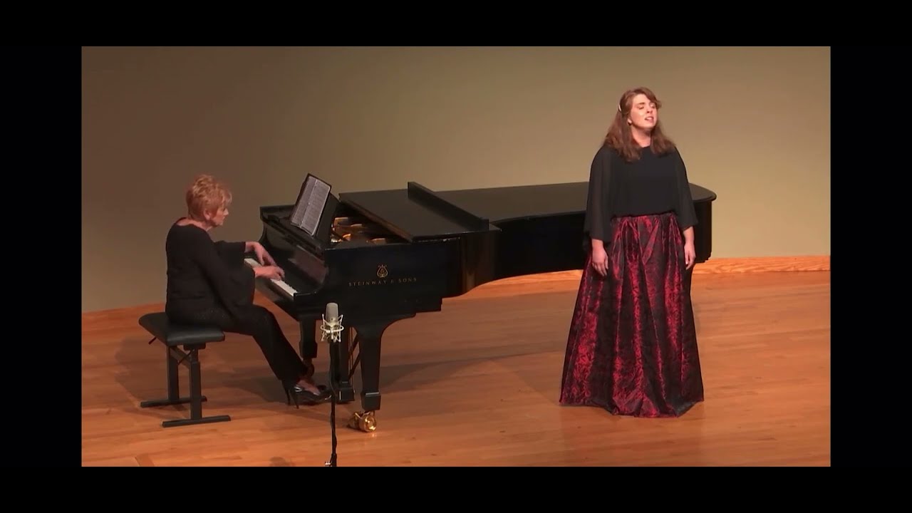 En Svane - Kerysa Ford, mezzo soprano