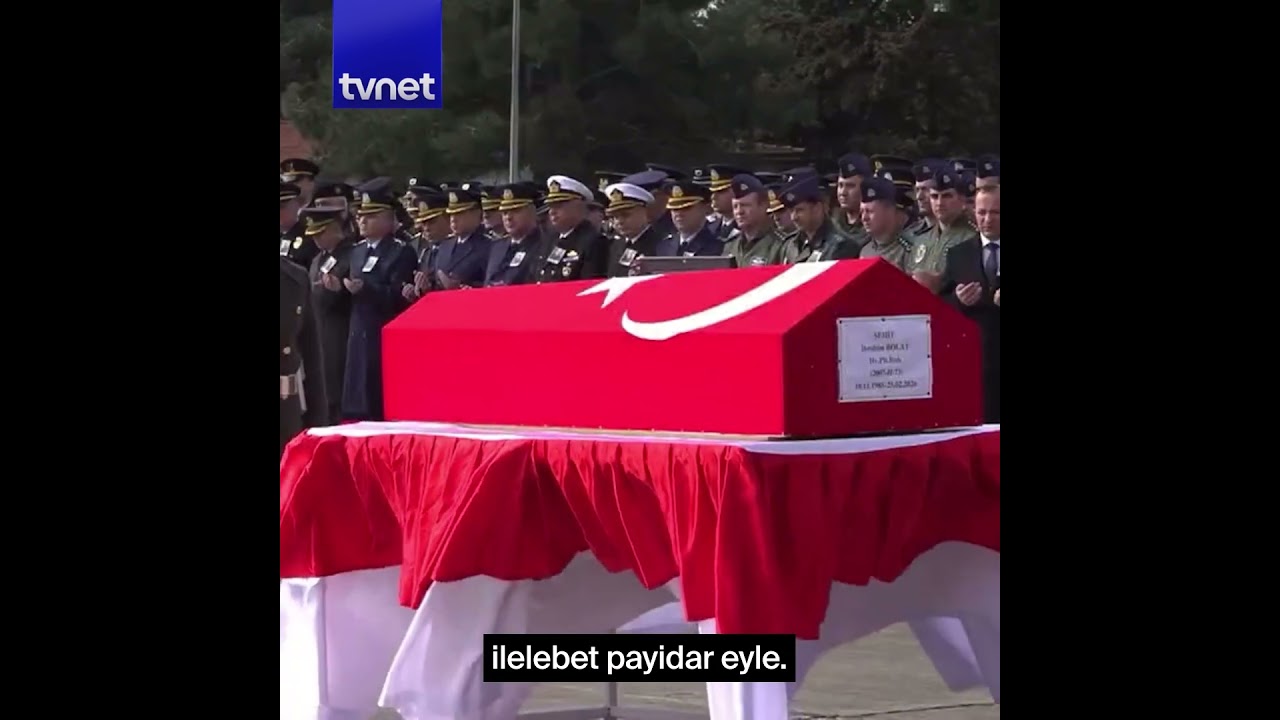 F-16 şehidini mesai arkadaşları g&ouml;zyaşlarıyla son yolculuğuna uğurladı #shorts #şehit