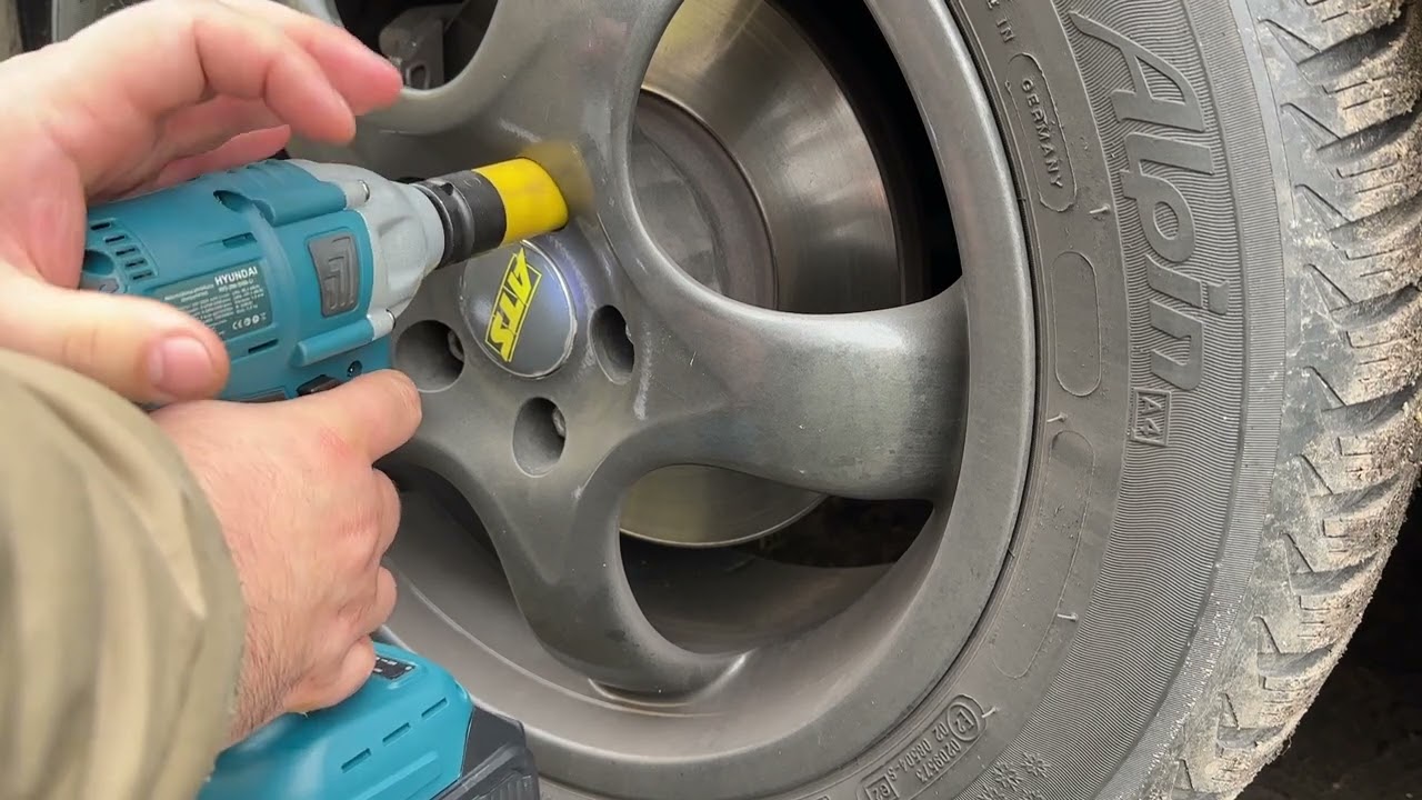 Vajon tényleg 300Nm-tud? Hyundai HYD-200-20VA-Li Kerékkulcs.