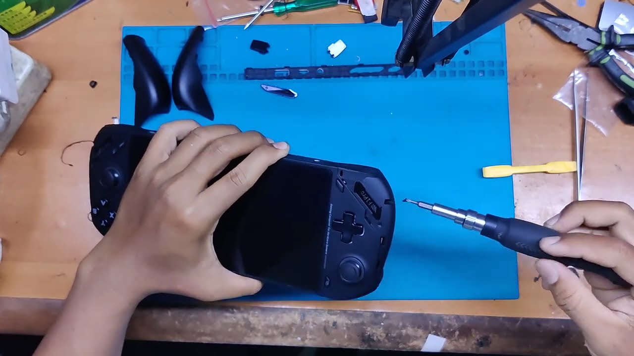 OneXplayer F1 Teardown