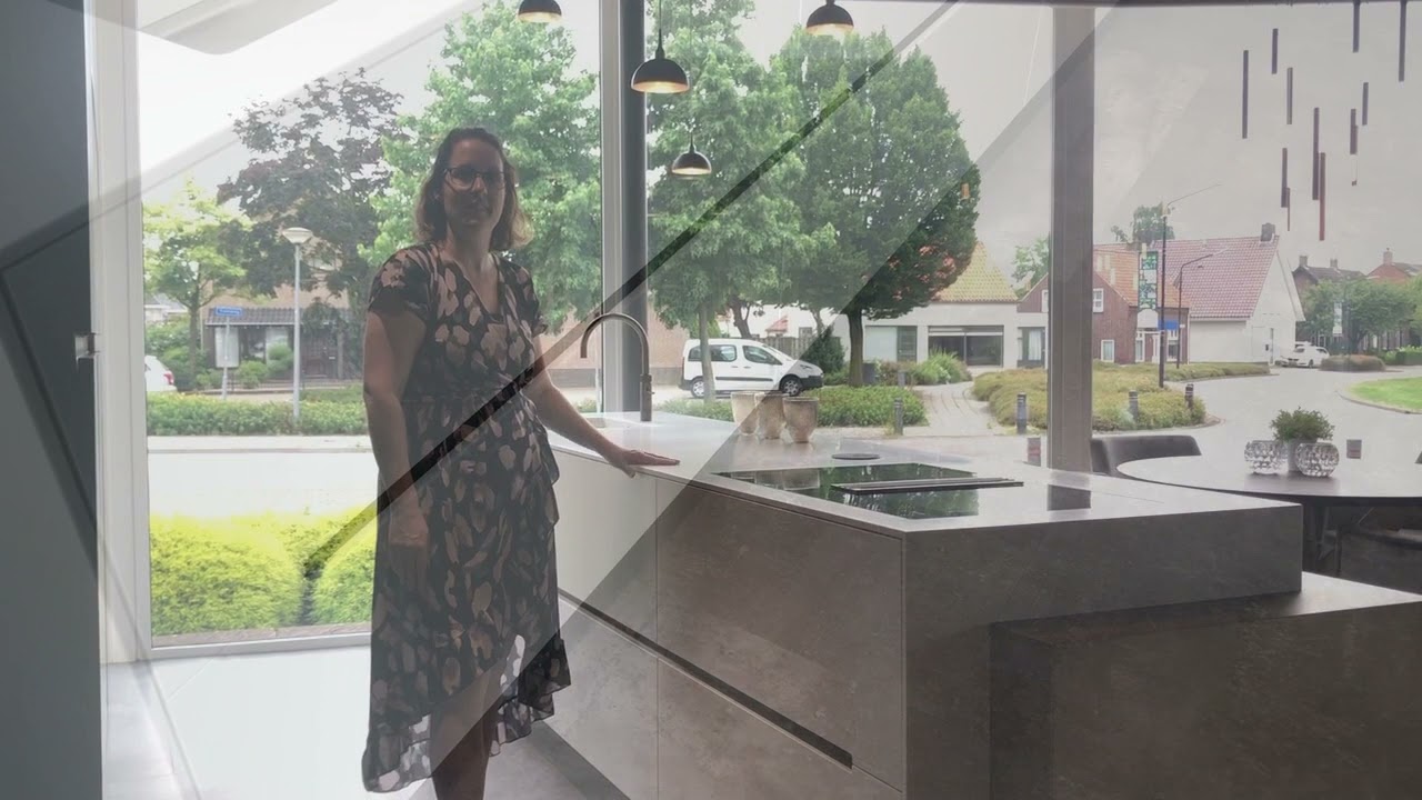Showroomkeuken Mennen Keukens + Interieurs