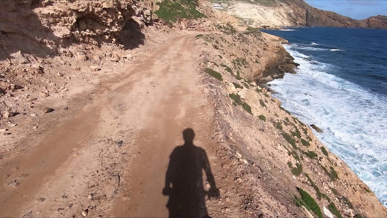ilha de Porto Santo - cycle to Porto dos Frades and climbing up to the top