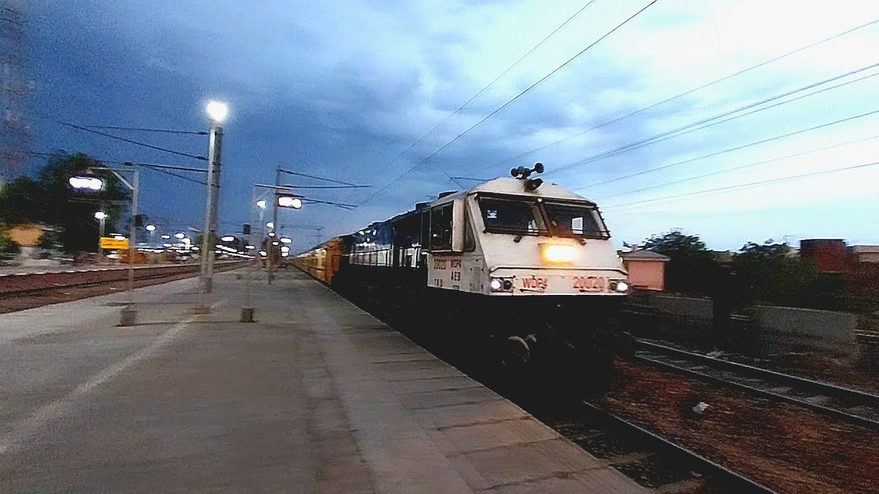 15 in 1 Eve & night electric & diesel  Train Crawling ambala city station #railfanaman