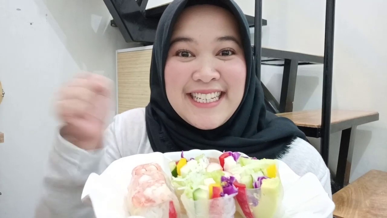 Vietnamese Spring Roll (Super Delicious)
