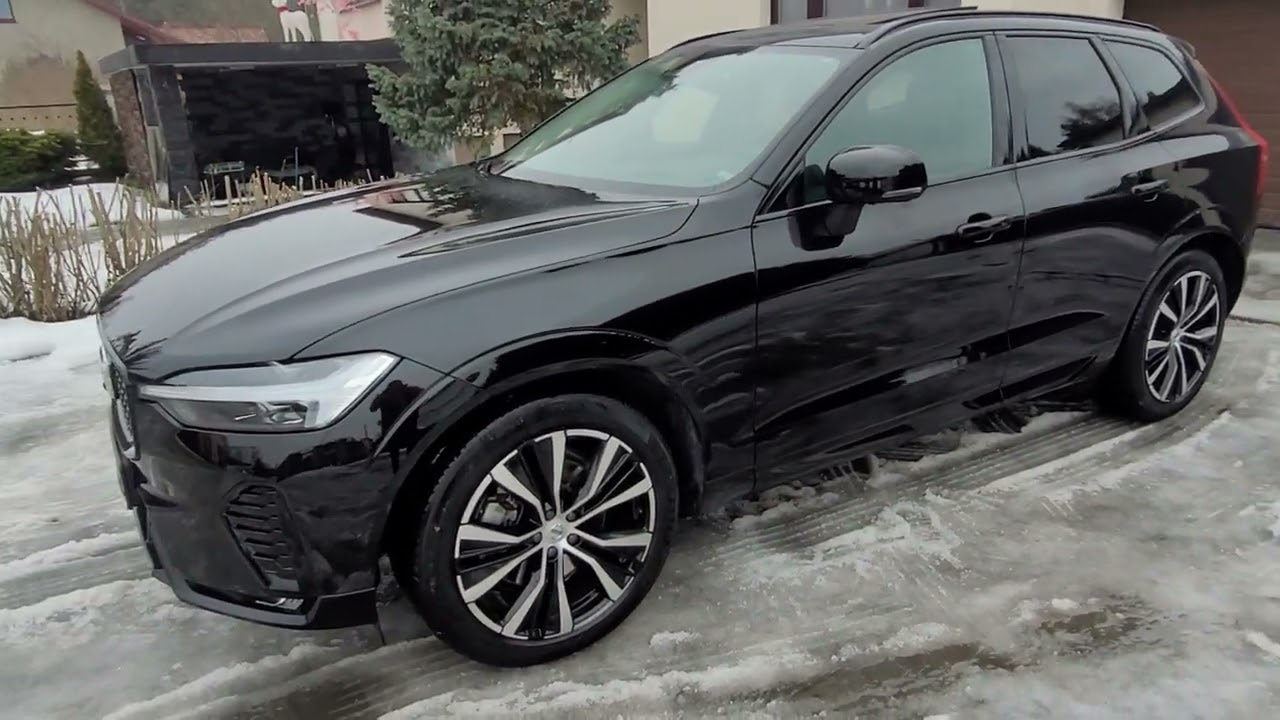 VOLVO XC60 B5 AWD 250PS KAMERY360 PANORAMA PNEUMATYKA BOWER&WILKINS 24TKM MAX!