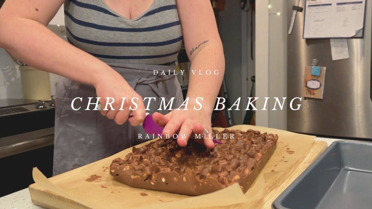 Christmas Bake With Us!| Vlogmas 2023