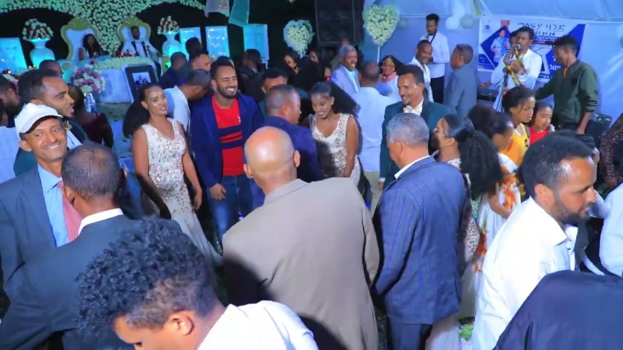 ኣታኽልቲ ገ/ሄር ኣብ መቐለ ምስ ደቂ ማይስሩ Ataklti gereziher Abo Bahli