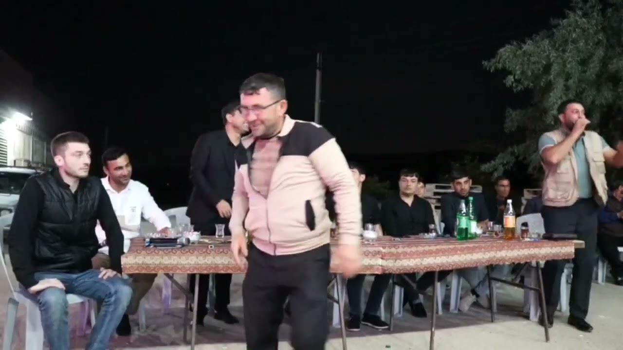 Əlisi dəli Vəlisi dəli, qırılmışın hamısı dəli ( Ayaz, Azad, İlkin, Aqil, Ruslan )