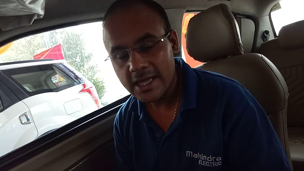 WALK AROUND MAHINDRA E2O PLUS
